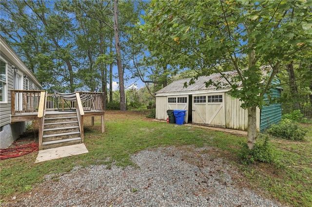 400 Pioneer RD, Suffolk, VA 23437