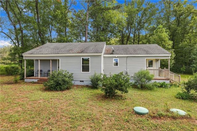 400 Pioneer RD, Suffolk, VA 23437