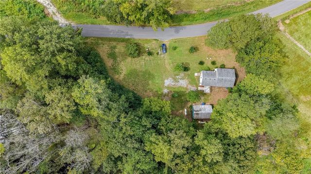 400 Pioneer RD, Suffolk, VA 23437