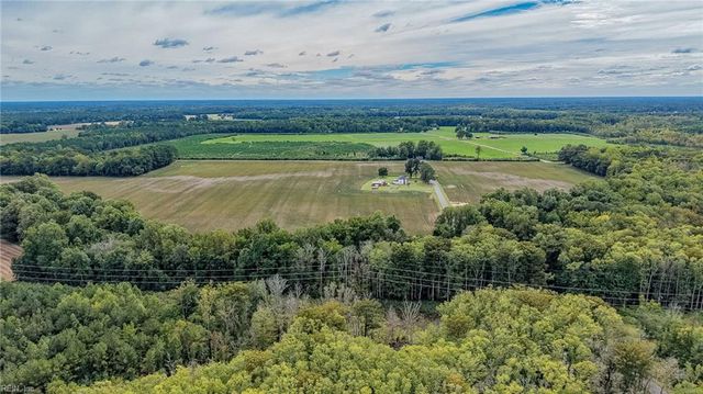 400 Pioneer RD, Suffolk, VA 23437