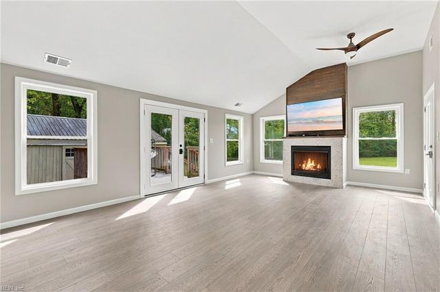 400 Pioneer RD, Suffolk, VA 23437