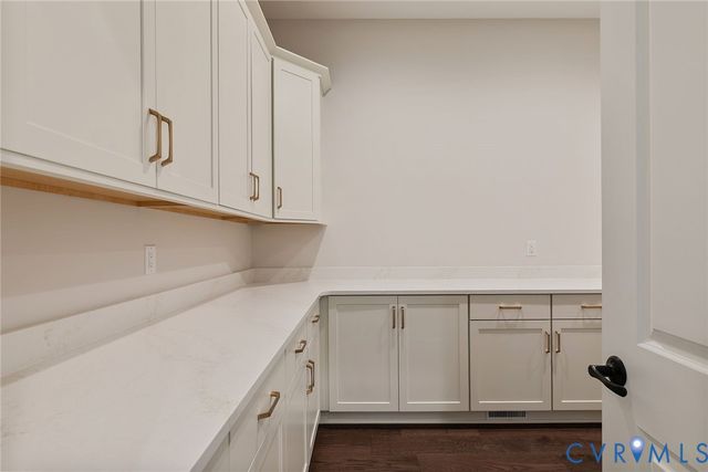 449 River Notch Dr, Goochland, VA 23238