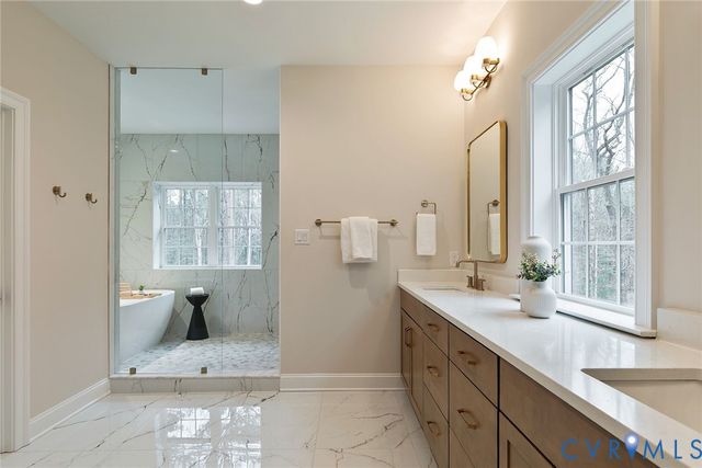 449 River Notch Dr, Goochland, VA 23238