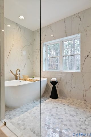 449 River Notch Dr, Goochland, VA 23238