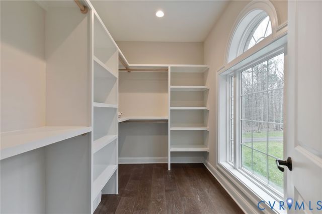 449 River Notch Dr, Goochland, VA 23238