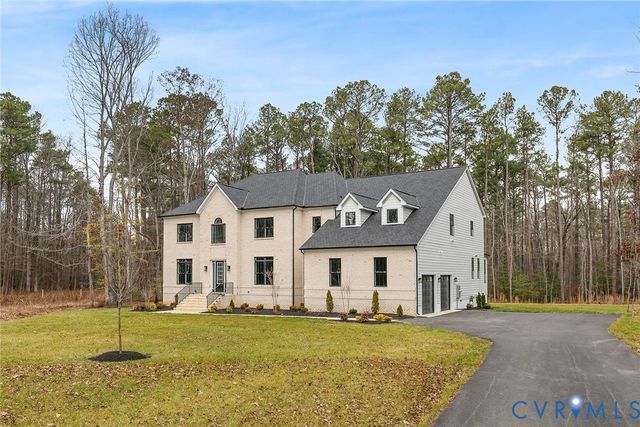 449 River Notch Dr, Goochland, VA 23238