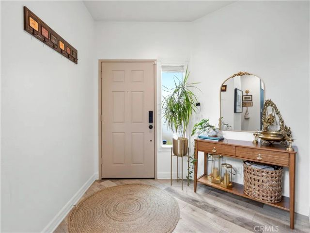 24842 Noelle, Newhall, CA 91321