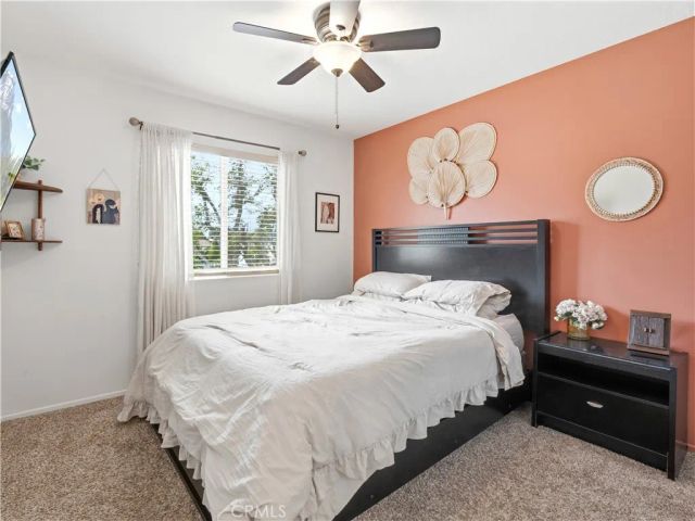24842 Noelle, Newhall, CA 91321