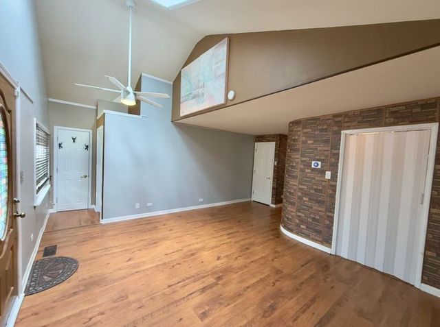 24633 W Passavant Avenue, Round Lake, IL 60073