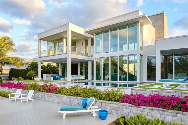 4561 Pebble Bay S, Vero Beach, FL 32963