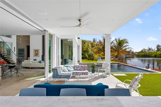 4561 Pebble Bay S, Vero Beach, FL 32963