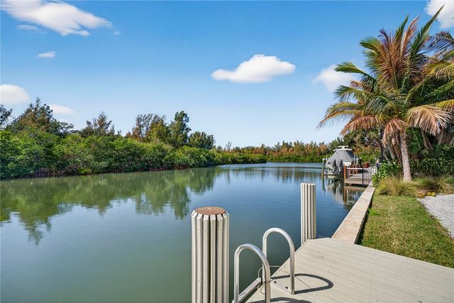 4561 Pebble Bay S, Vero Beach, FL 32963