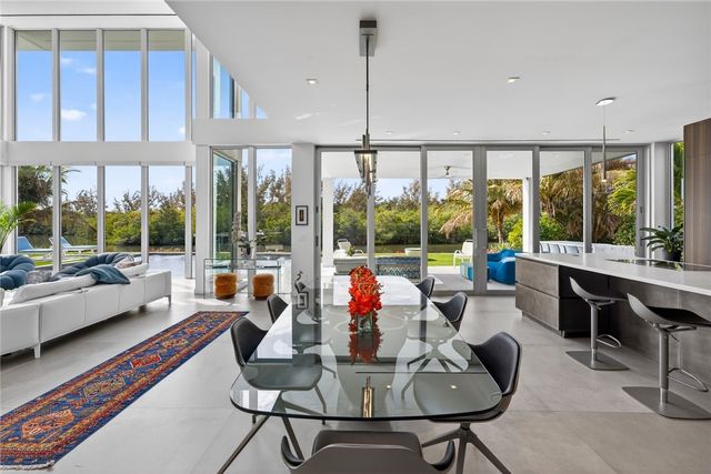 4561 Pebble Bay S, Vero Beach, FL 32963