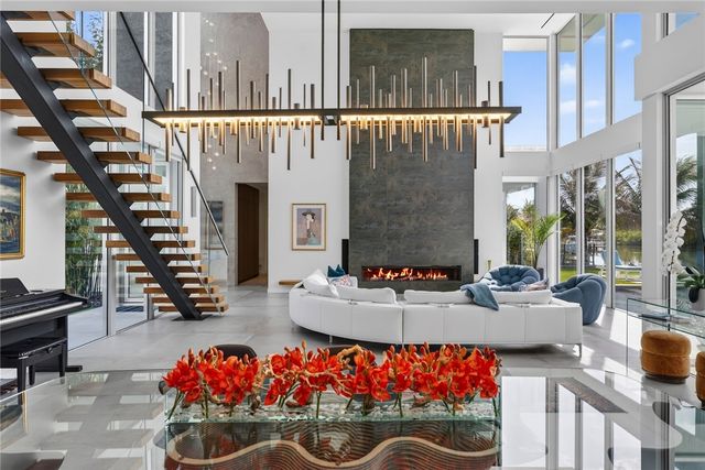 4561 Pebble Bay S, Vero Beach, FL 32963