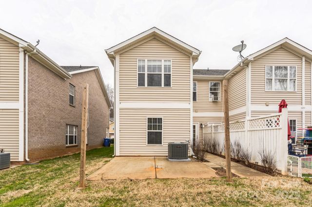 111 Sherman Oaks Lane, Mooresville, NC 28115