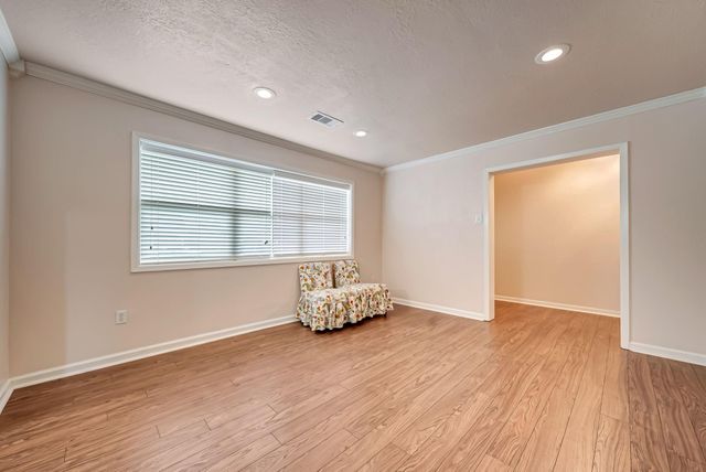 2508 Esther Avenue E, Pasadena, TX 77502