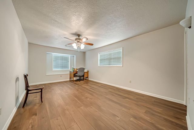 2508 Esther Avenue E, Pasadena, TX 77502