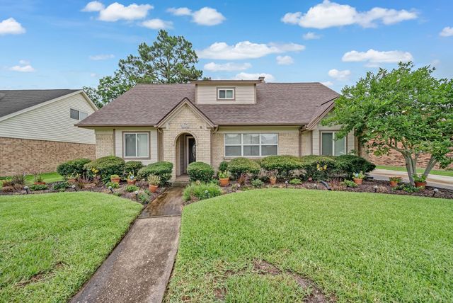 2508 Esther Avenue E, Pasadena, TX 77502
