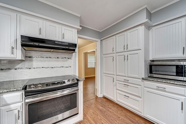2508 Esther Avenue E, Pasadena, TX 77502