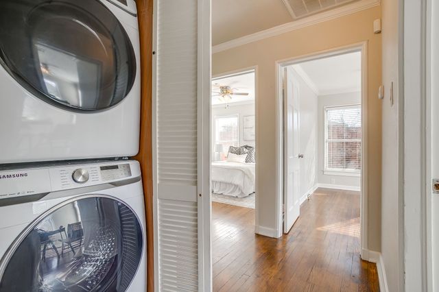 4231 S Cresthaven Road, Dallas, TX 75209