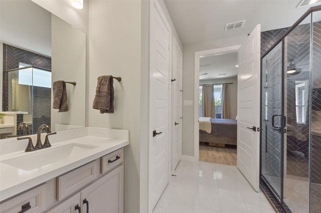 5107 Shimmering Brook Lane, Fulshear, TX 77441