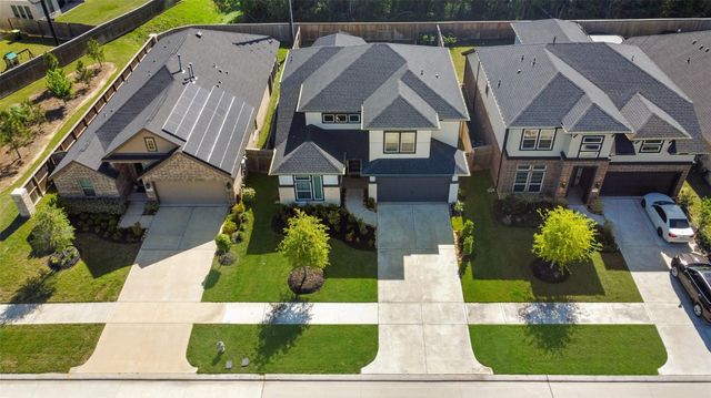 5107 Shimmering Brook Lane, Fulshear, TX 77441