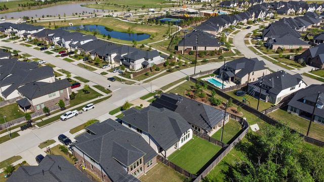 5107 Shimmering Brook Lane, Fulshear, TX 77441