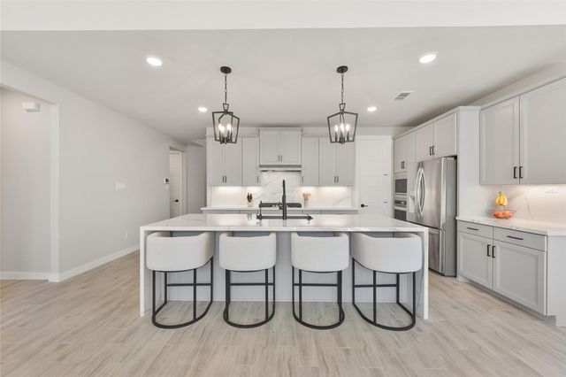 5107 Shimmering Brook Lane, Fulshear, TX 77441