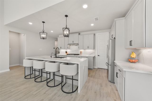 5107 Shimmering Brook Lane, Fulshear, TX 77441