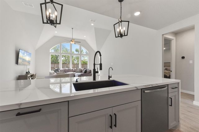 5107 Shimmering Brook Lane, Fulshear, TX 77441