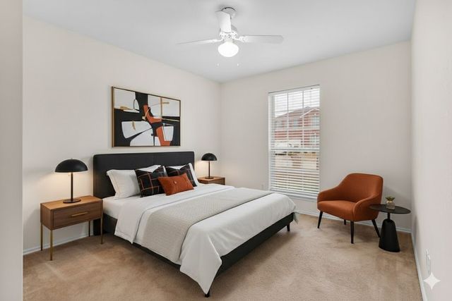 324 Kingfisher Lane, Arlington, TX 76002