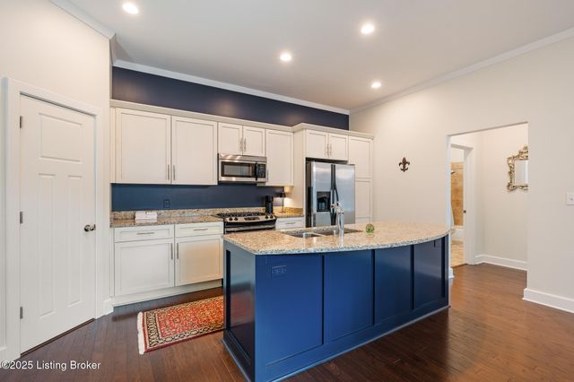 324 E Main St 401, Louisville, KY 40202