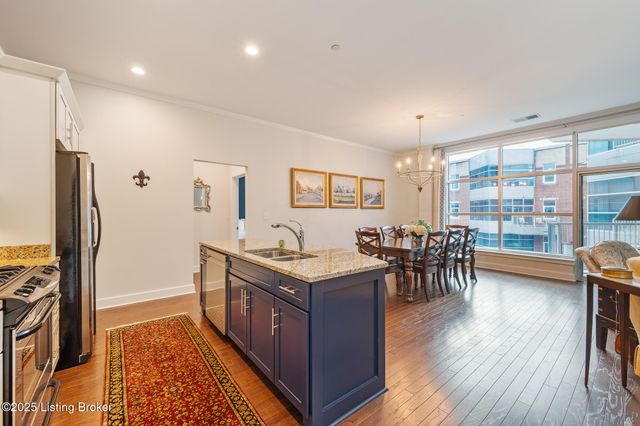 324 E Main St 401, Louisville, KY 40202