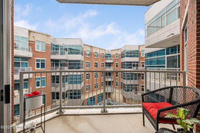 324 E Main St 401, Louisville, KY 40202