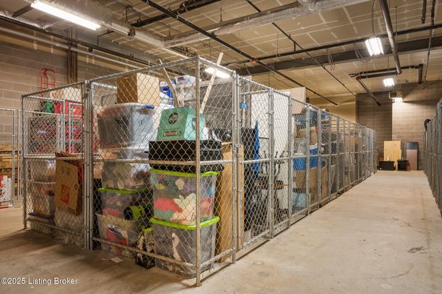 324 E Main St 401, Louisville, KY 40202