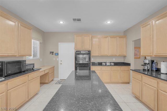 10483 Linnington Court, Las Vegas, NV 89135