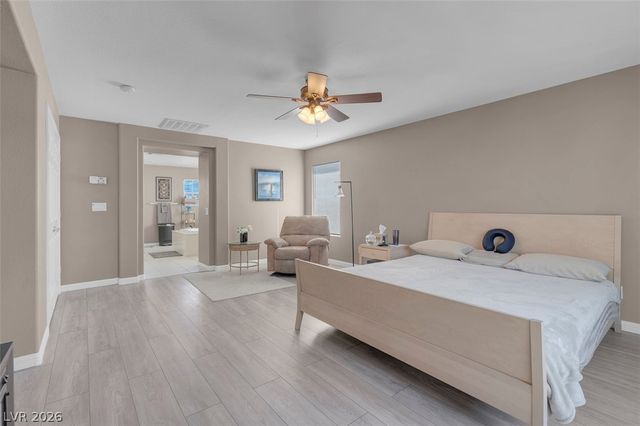 10483 Linnington Court, Las Vegas, NV 89135