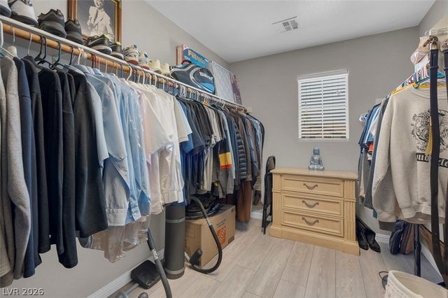 10483 Linnington Court, Las Vegas, NV 89135