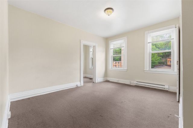 175 Lecky Ave, Woods Run, PA 15212