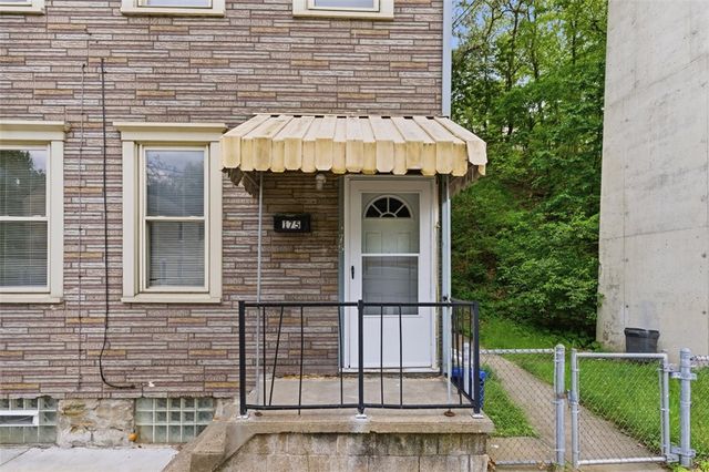 175 Lecky Ave, Woods Run, PA 15212