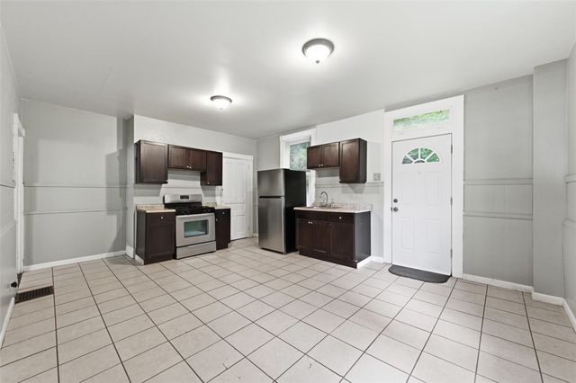 175 Lecky Ave, Woods Run, PA 15212