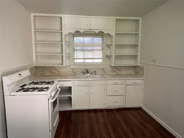 207 Bellview Street, Sulphur Springs, TX 75482