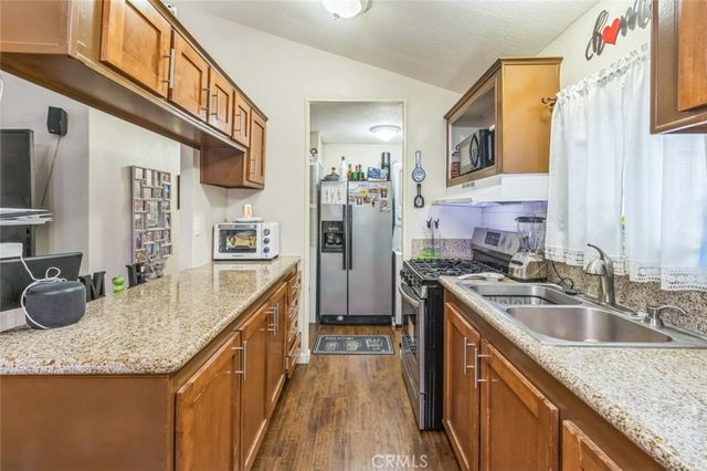 8221 Ilex Street 10, Fontana, CA 92335