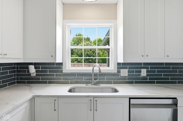 13089 Sinclair Place, Fishers, IN 46038
