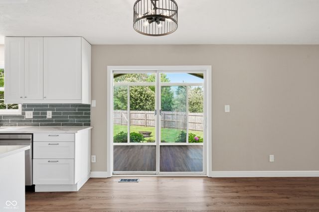 13089 Sinclair Place, Fishers, IN 46038