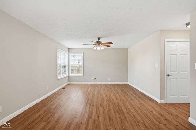 13089 Sinclair Place, Fishers, IN 46038
