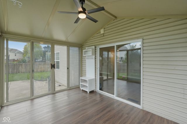 13089 Sinclair Place, Fishers, IN 46038