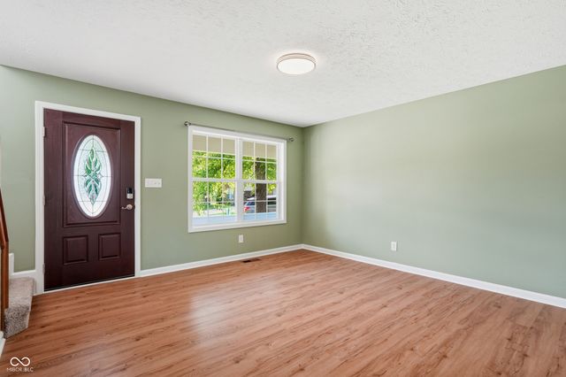 13089 Sinclair Place, Fishers, IN 46038