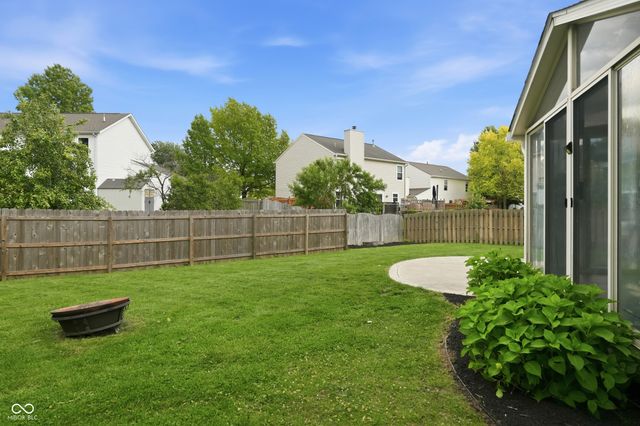 13089 Sinclair Place, Fishers, IN 46038