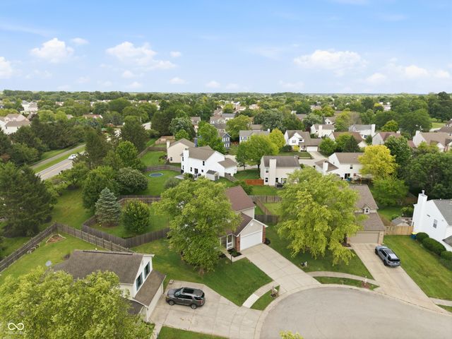 13089 Sinclair Place, Fishers, IN 46038